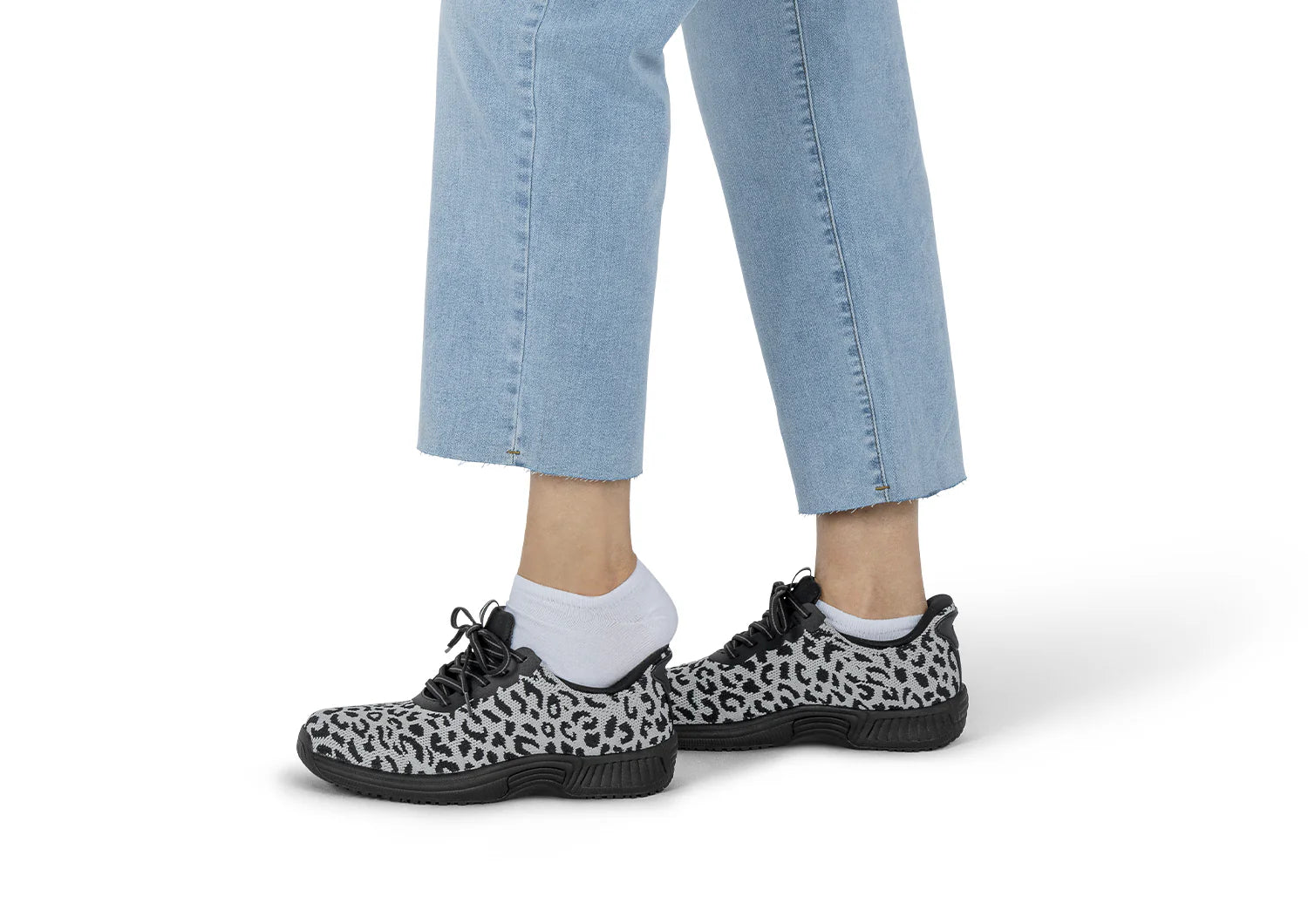 OrthoFeet Kita Hands-Free Women's Sneakers - Snow Leopard